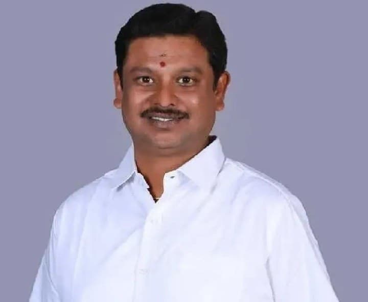 తాండూర్ కిచ్చన్నపేట సొసైటీ ఛైర్మన్గా శ్రీధర్ గౌడ్ - Udayam
