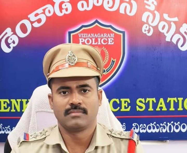 అసాంఘిక కార్యకలాపాలు నిర్వహిస్తే జరిమానా - Udayam