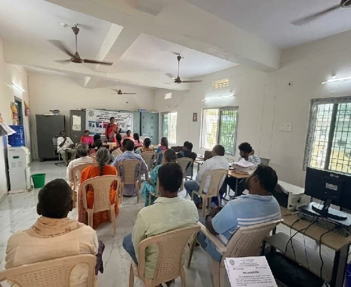 సంతరావూరులో బిన్ బ్యాగ్ సిస్టంపై అవగాహన - Udayam