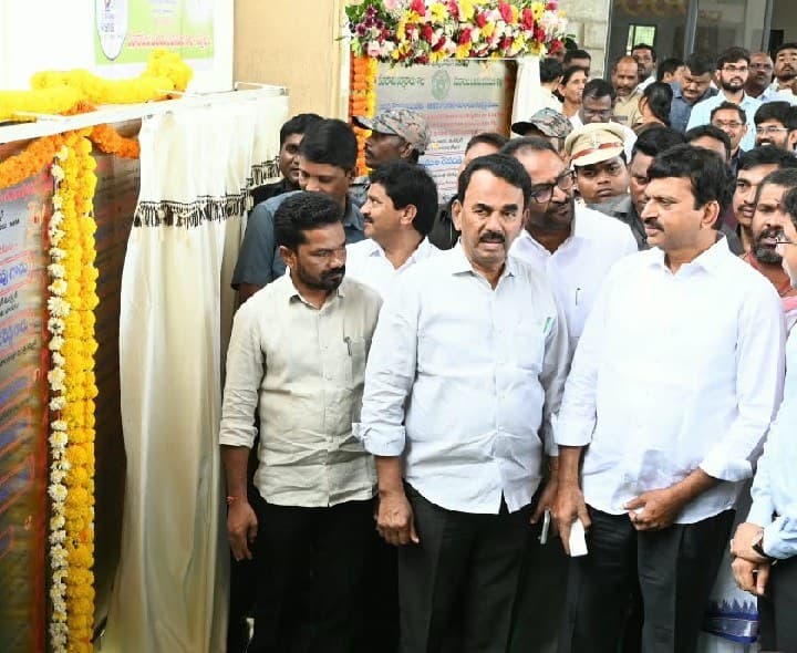 నిర్మల్ రాష్ట్ర మంత్రులచే పలు అభివృద్ధి పనులకు శంకుస్థాపనలు - Udayam