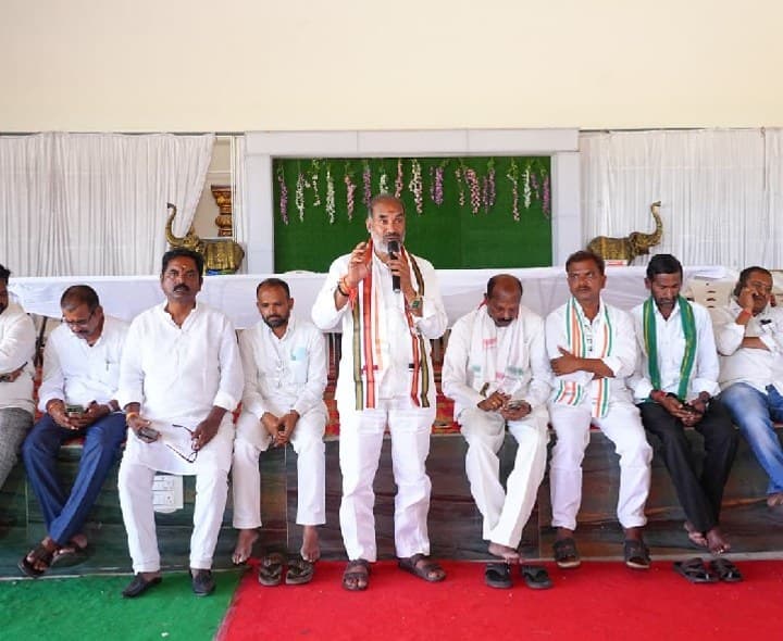 సిరిసిల్ల సభ విజయవంతానికి కాంగ్రెస్ శ్రేణులు భారీగా తరలిరావాలి - Udayam