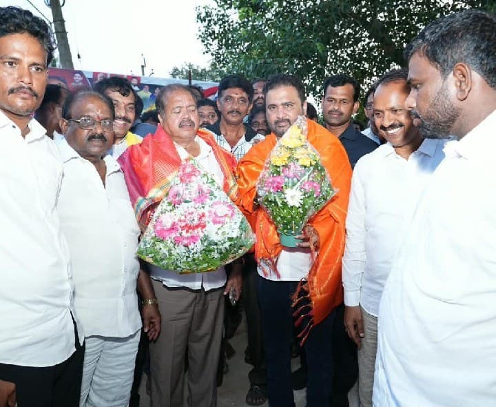 కరప మండలంలో రూ.38 లక్షల అభివృద్ధి పనులు ప్రారంభం - Udayam