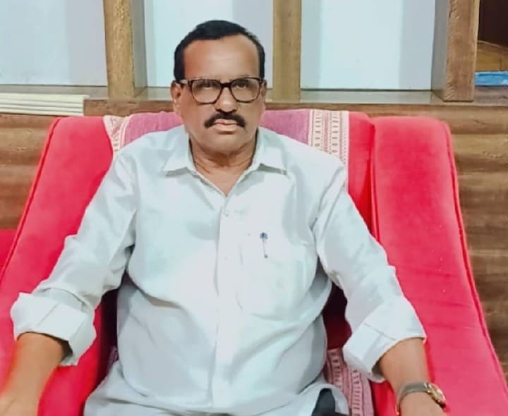 6 డీఏల్లో 3 ఒకేసారి ఇవ్వాలి - Udayam
