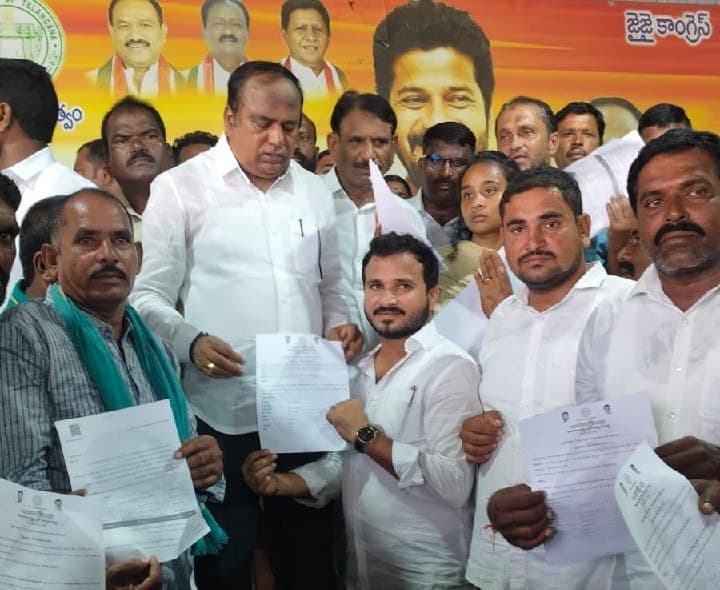 జగదాంబ తాండాలో ఇందిరమ్మ ఇళ్ల ప్రొసీడింగ్స్ పంపిణీ - Udayam