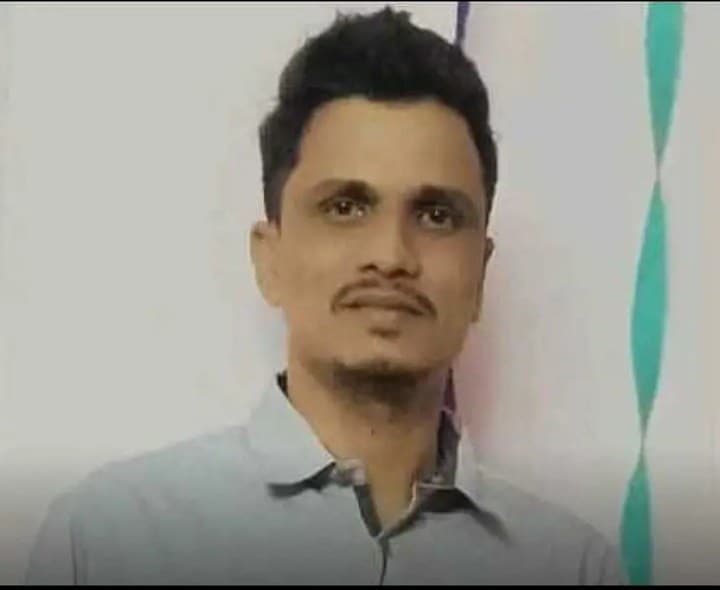 ఇడుపుకాగితం సినిమా పాటలు రాసిన పదర వాసి - Udayam