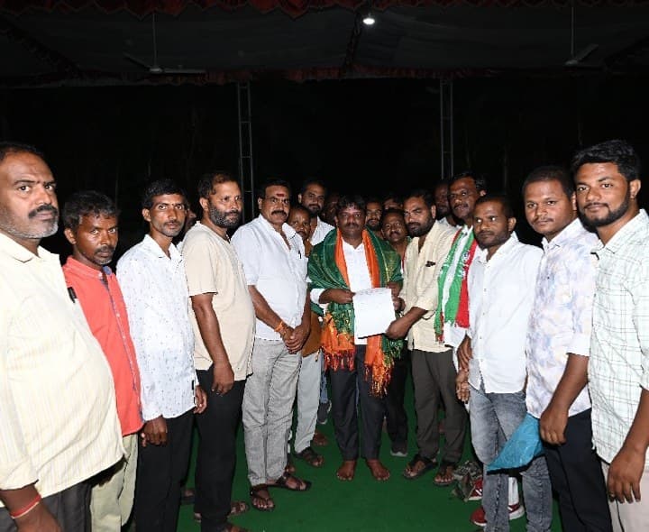 మొగిలిగిద్ద మున్నూరు కాపు సంఘం స్థలంపై ఆక్రమణ ఆరోపణలు - Udayam