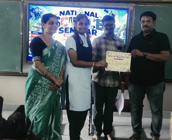 రాష్ట్రస్థాయి సైన్స్ సెమినార్కు చల్వాయి విద్యార్థిని - Udayam