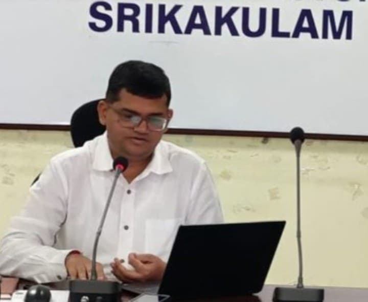 జిల్లాలో 23న పాఠశాలలకు సెలవు - Udayam