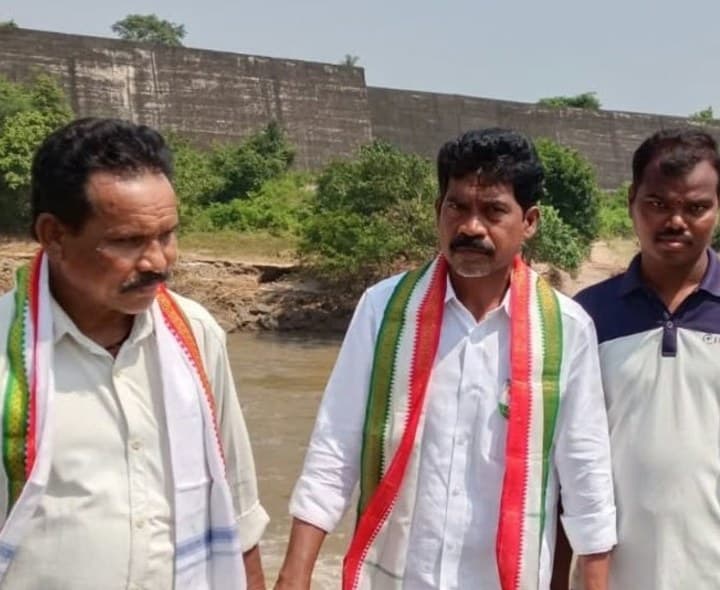 జంఝావతి ప్రాజెక్టుపై కాంగ్రెస్ ఆగ్రహం - Udayam