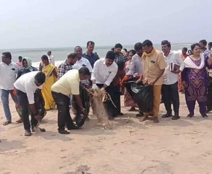 సాగర్ తీరంలో పరిశుభ్రత కార్యక్రమం చేపట్టిన MLA శంకర్ - Udayam