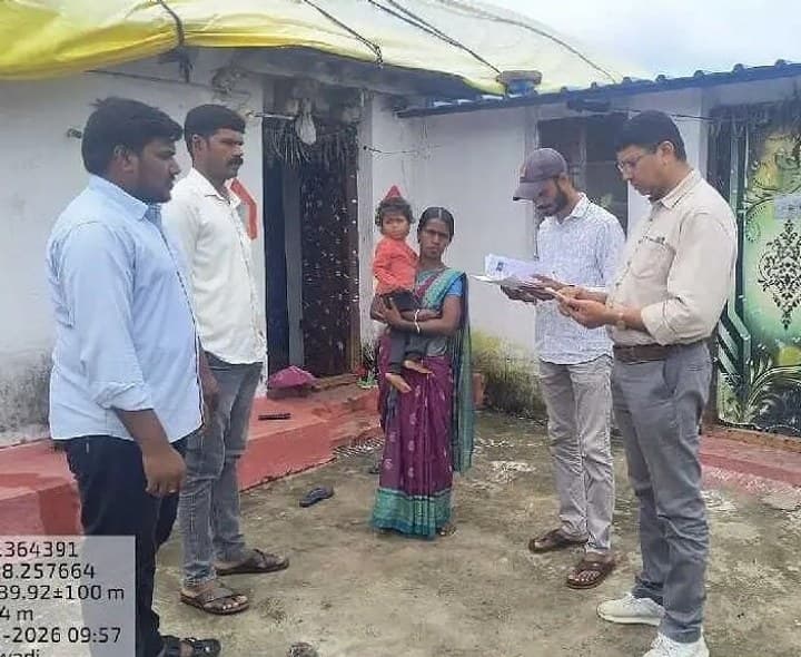కాళోజివాడిలో పెన్షన్ దరఖాస్తుల విచారణ - Udayam