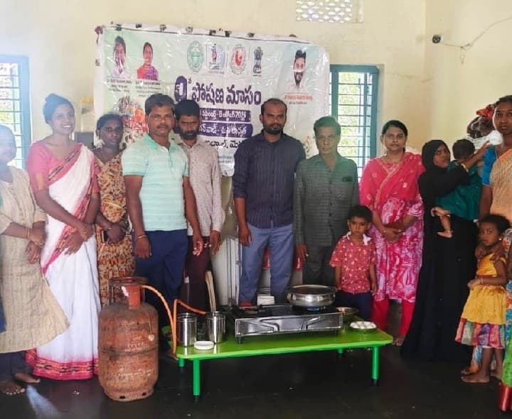 అంగన్వాడీ కేంద్రంలో పోషణ మాసం - Udayam