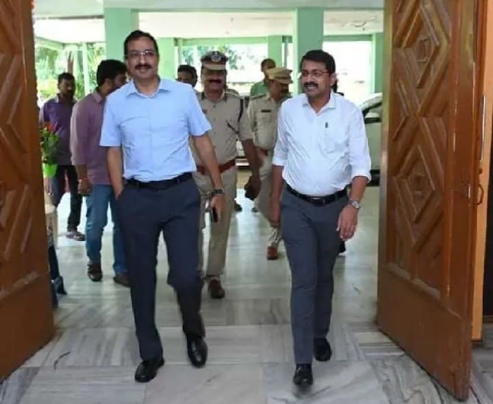 విజయనగరంలో పర్యటించిన స్పెషల్ సీఎస్ ముఖేష్ కుమార్ - Udayam