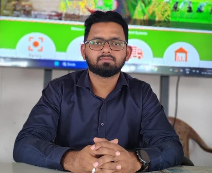 30లోగా రైతులు వివరాలను నమోదు చేసుకోవాలి - Udayam