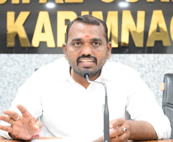 ప్రశాంత వాతావరణంలో గణేష్ నిమజ్జనం - Udayam