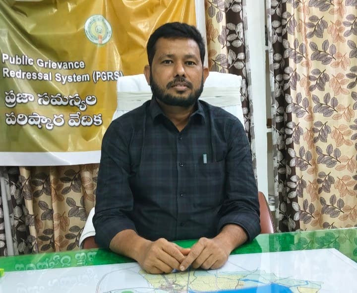 పన్నులు చెల్లించి మున్సిపాలిటీ అభివృద్ధికి సహకరించండి - Udayam