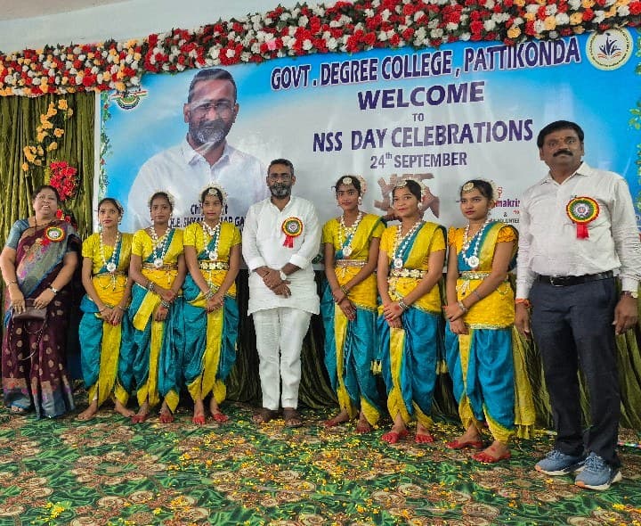 విపత్తుల్లో ఎన్ఎస్ఎస్ వాలంటీర్ల సేవలు అభినందనీయం ఎమ్మెల్యే - Udayam