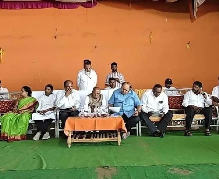 సమస్యలపై క్షేత్రస్థాయి పరిశీలన - Udayam