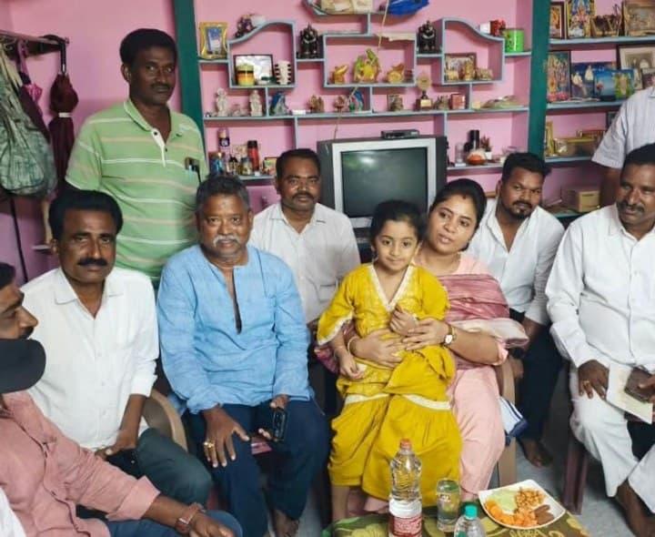 పలు కుటుంబాలను పరామర్శించిన పుష్పశ్రీవాణి - Udayam
