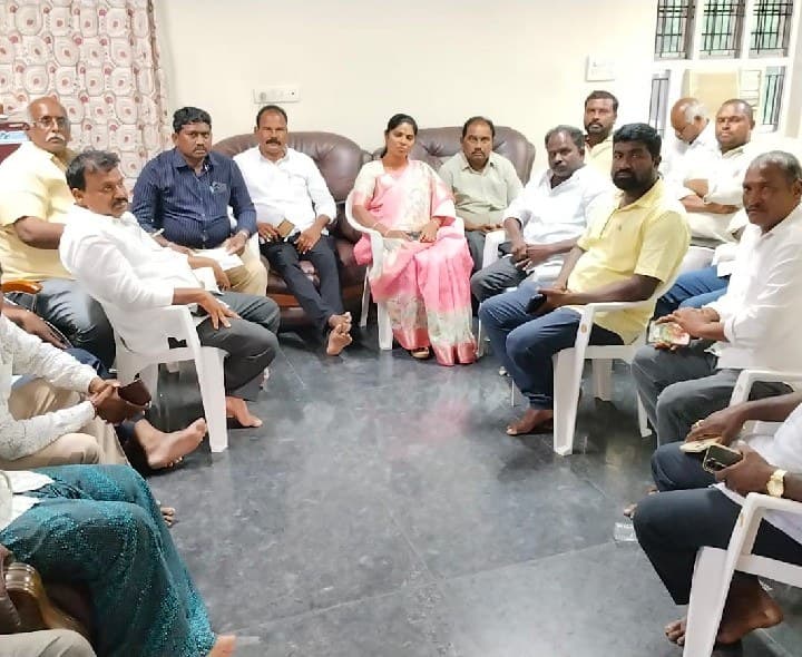 ఎమ్మెల్యే పై అనుచిత వ్యాఖ్యలు చేస్తే సహించేది లేదు - Udayam