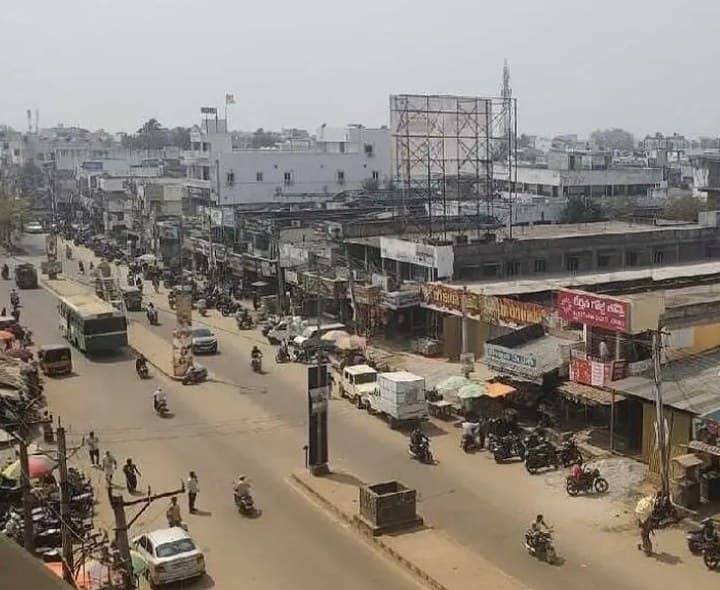 టెక్కలి సర్పంచ్ స్థానానికి ఆశావహుల ముమ్మర ప్రయత్నాలు - Udayam