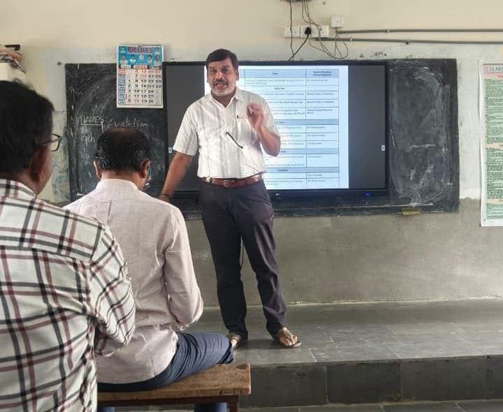 సులువైన పద్ధతిలో పద్ధతులతో బోధించాలి - Udayam