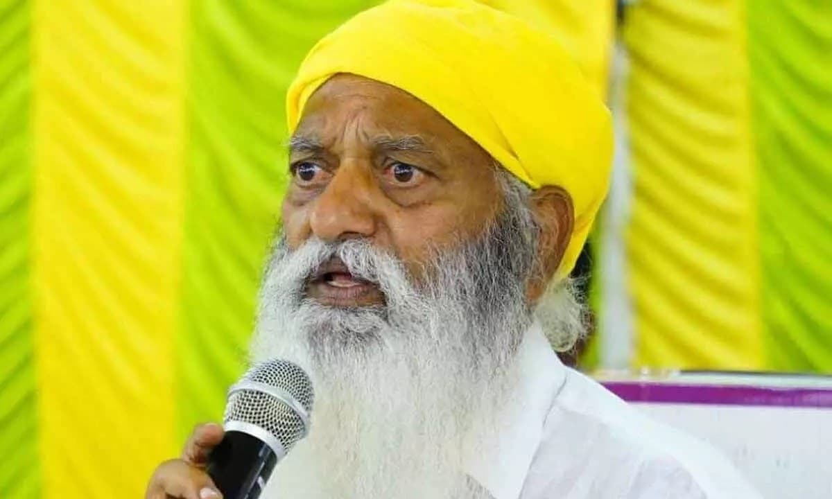 పెద్దారెడ్డి వ్యాఖ్యలపై జేసీ ఆగ్రహం.. ఇంటి వద్ద ఆందోళనకు యత్నం - Udayam Digital