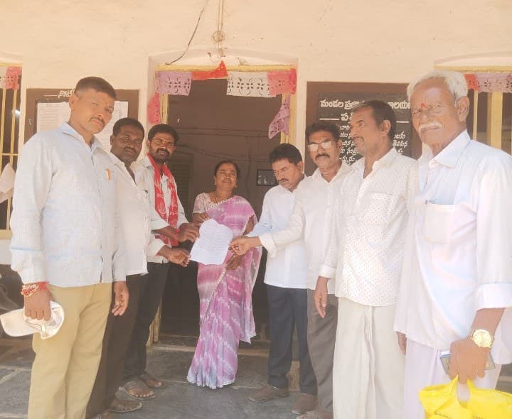 పెన్షన్ల నమోదు గడువు నెలాఖరు వరకు పొడిగించాలి - Udayam