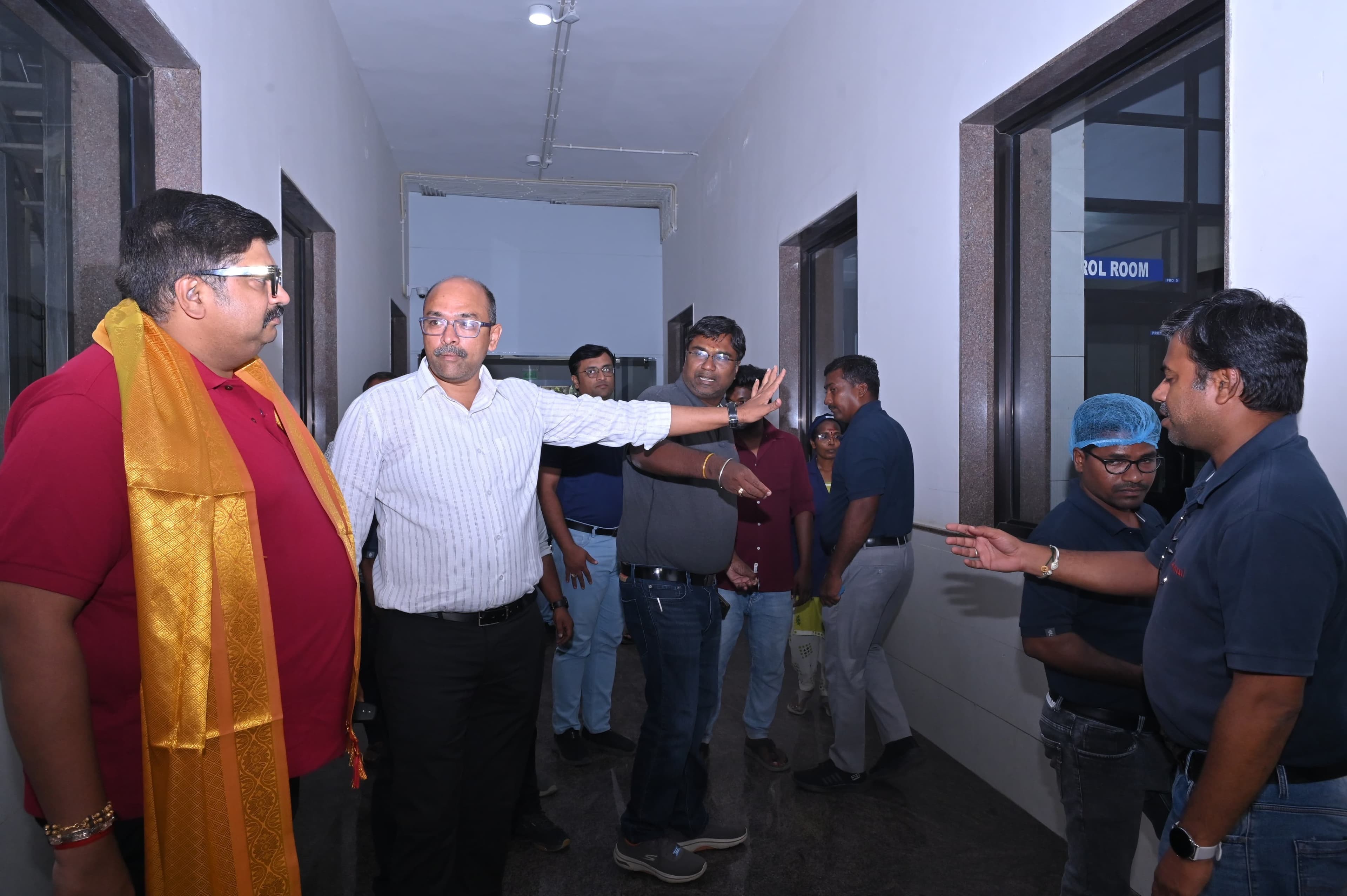 ఉద్యోగాల్లో స్థానికులకు ప్రాధాన్యత. ఎమ్మెల్యే - Udayam Digital