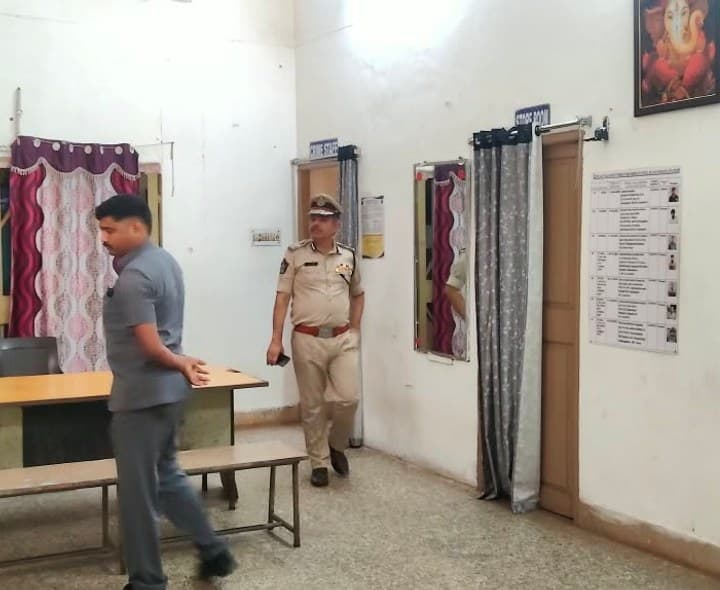 స్టీల్ ప్లాంట్ పోలీస్ స్టేషన్ ను ఆకస్మికంగా తనిఖీ చేసిన సిపి - Udayam