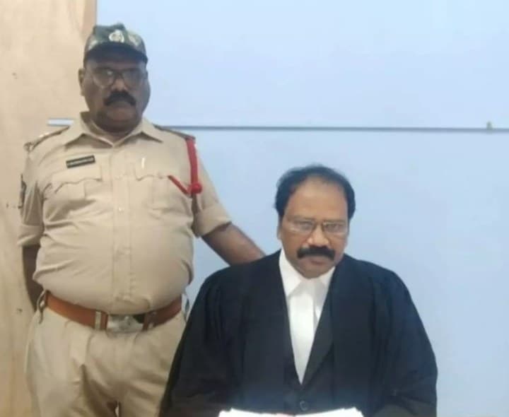 హత్య కేసులో ఇద్దరికి జీవిత ఖైదు అయిదు వేల జరిమానా - Udayam