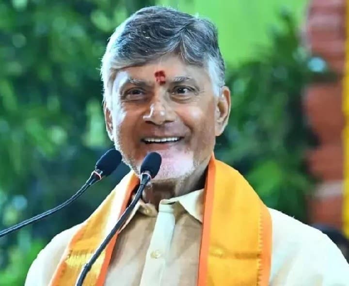 ఇకపై కొత్తగా కొనేవన్నీ ఏసీ బస్సులే: చంద్రబాబు - Udayam
