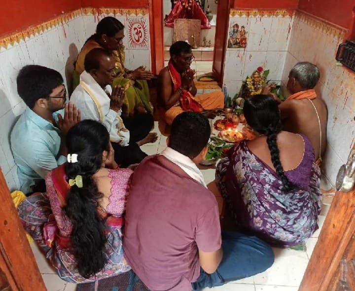 భక్తి శ్రద్ధల మధ్య వినాయక చవితి - Udayam