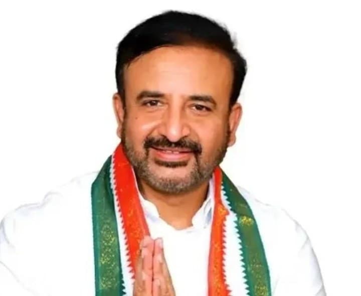 నేడు ఎల్లారెడ్డిలో భారీ ర్యాలీ - Udayam