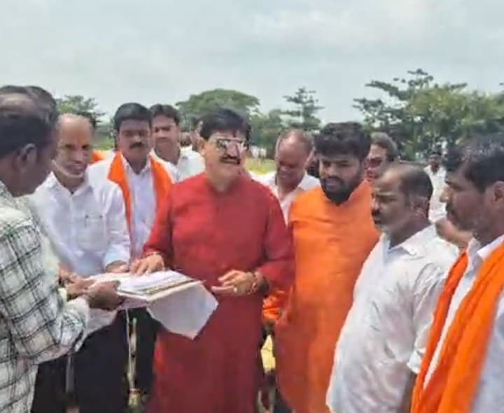 ఆర్మూర్ లో గురుకుల స్థల పరిశీలన చేసిన ఎమ్మెల్యే - Udayam