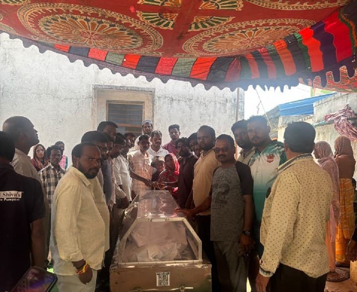 మహ్మద్ ఉమర్ మృతి ఆర్థిక సహాయం - Udayam