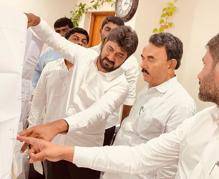 నిర్మల్ పట్టణ మాస్టర్ ప్లాన్ ఇన్చార్జ్ మంత్రి దృష్టికి అమలు కోసం వినతి - Udayam