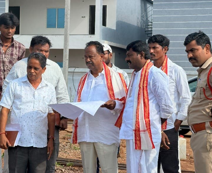 కొడవటంచ స్వామి ఆలయంలో శరవేగంగా అభివృద్ధి పనులు - Udayam