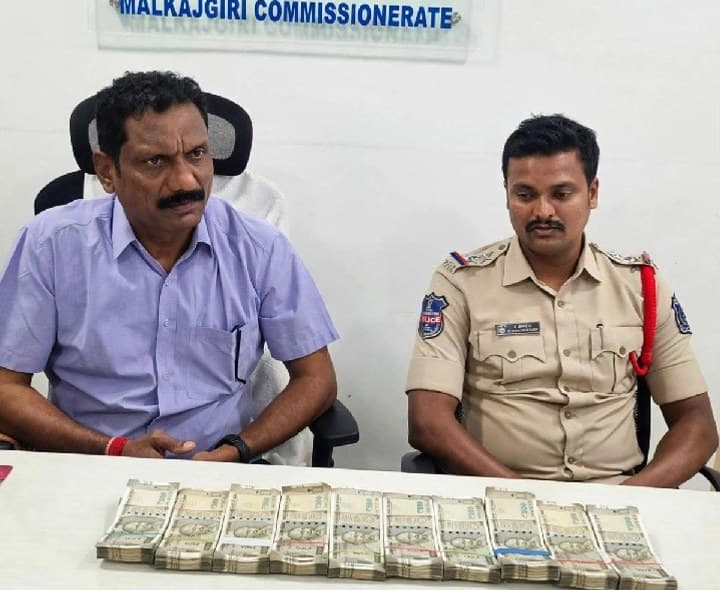 రూ.5 లక్షల లంచం తీసుకుంటూ కీసర ఎస్ఐ పట్టుబాటు - Udayam