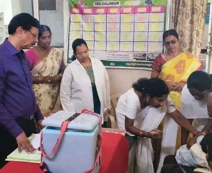 మామిళ్లగూడెం యూపీహెచ్సీలో డీఎంహెచ్ఐవో తనిఖీ - Udayam