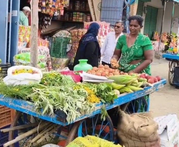 గుత్తిలో మొదలైన వినాయక చవితి పండుగ సందడి - Udayam