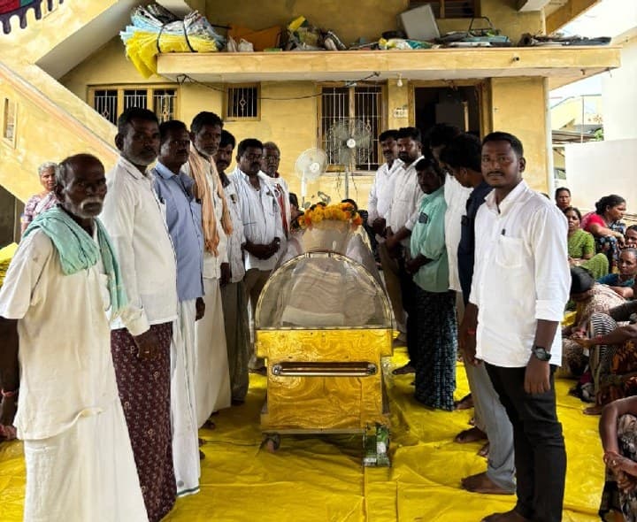 కామిరెడ్డి లక్ష్మారెడ్డి గారికి ఘననివాళి - Udayam