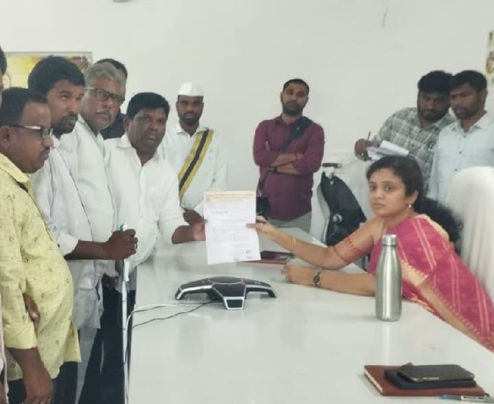 ఔట్సోర్సింగ్ పోస్టుల్లో దివ్యాంగులకు 4 శాతం రిజర్వేషన్ ఇవ్వాలి - Udayam