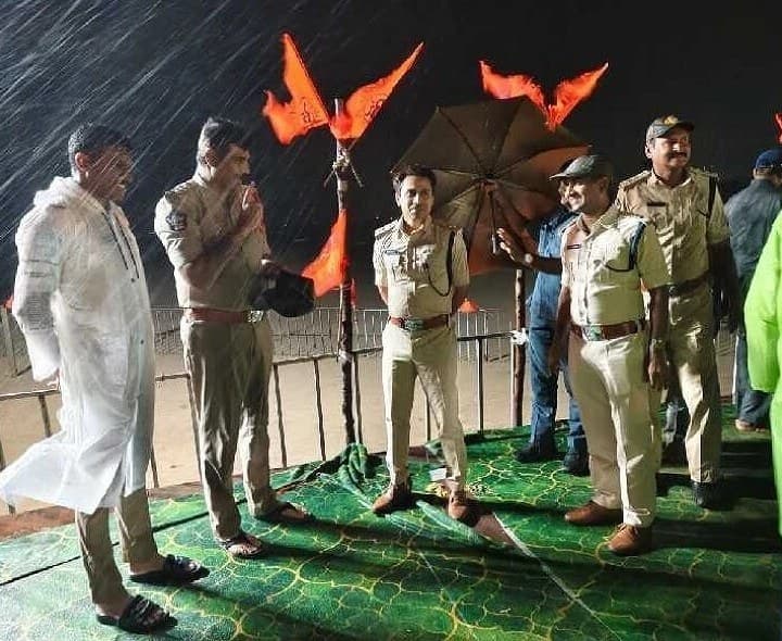 ఎన్టీఆర్ బీచ్లో నిమజ్జన ఏర్పాట్లను పరిశీలించిన జిల్లా ఎస్పీ - Udayam