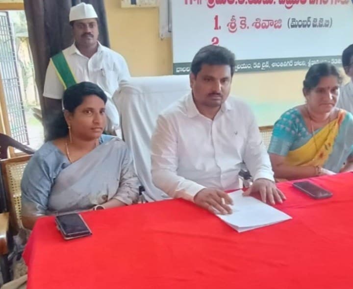 బాలల హక్కుల పరిరక్షణకు ప్రాధాన్యం - Udayam
