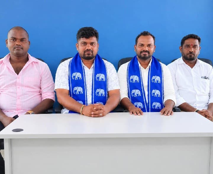 దళితులపై దాడులకు ప్రభుత్వమే బాధ్యత వహించాలి- బీఎస్పీ - Udayam