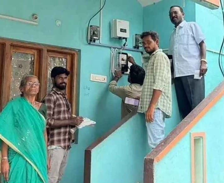 దళితులకు ఉచిత సోలార్ విద్యుత్ కనెక్షన్లు - Udayam