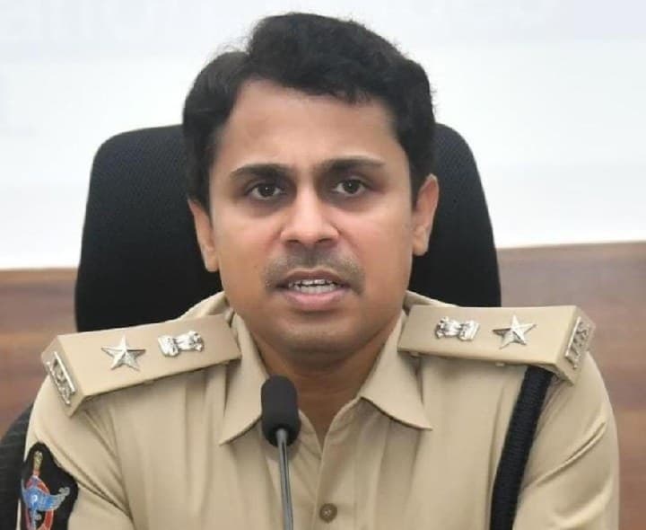 విదేశీయుల వివరాలు 24 గంటల్లో నమోదు చేయాలి: SP - Udayam