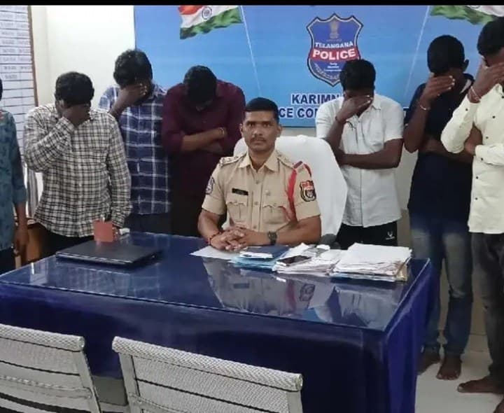 వినాయక నిమజ్జనంలో వివాదం.. 8 మందిపై కేసు - Udayam