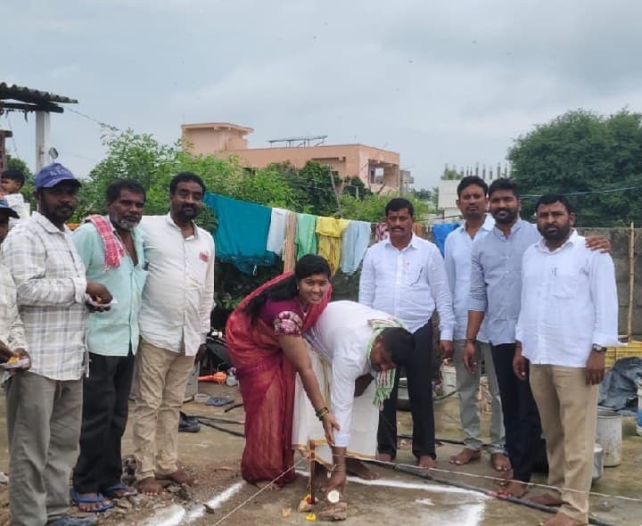 అర్హులైన నిరుపేదలకు ఇందిరమ్మ ఇళ్లు - Udayam